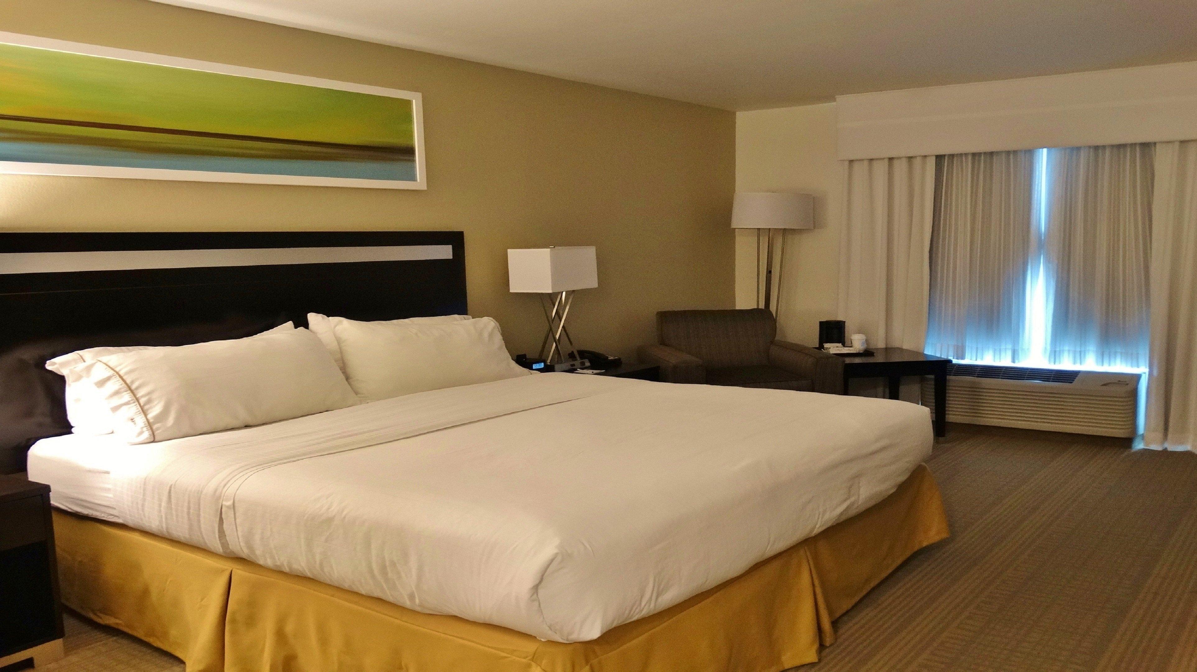 Holiday Inn Express And Suites Montgomery By Ihg Экстерьер фото