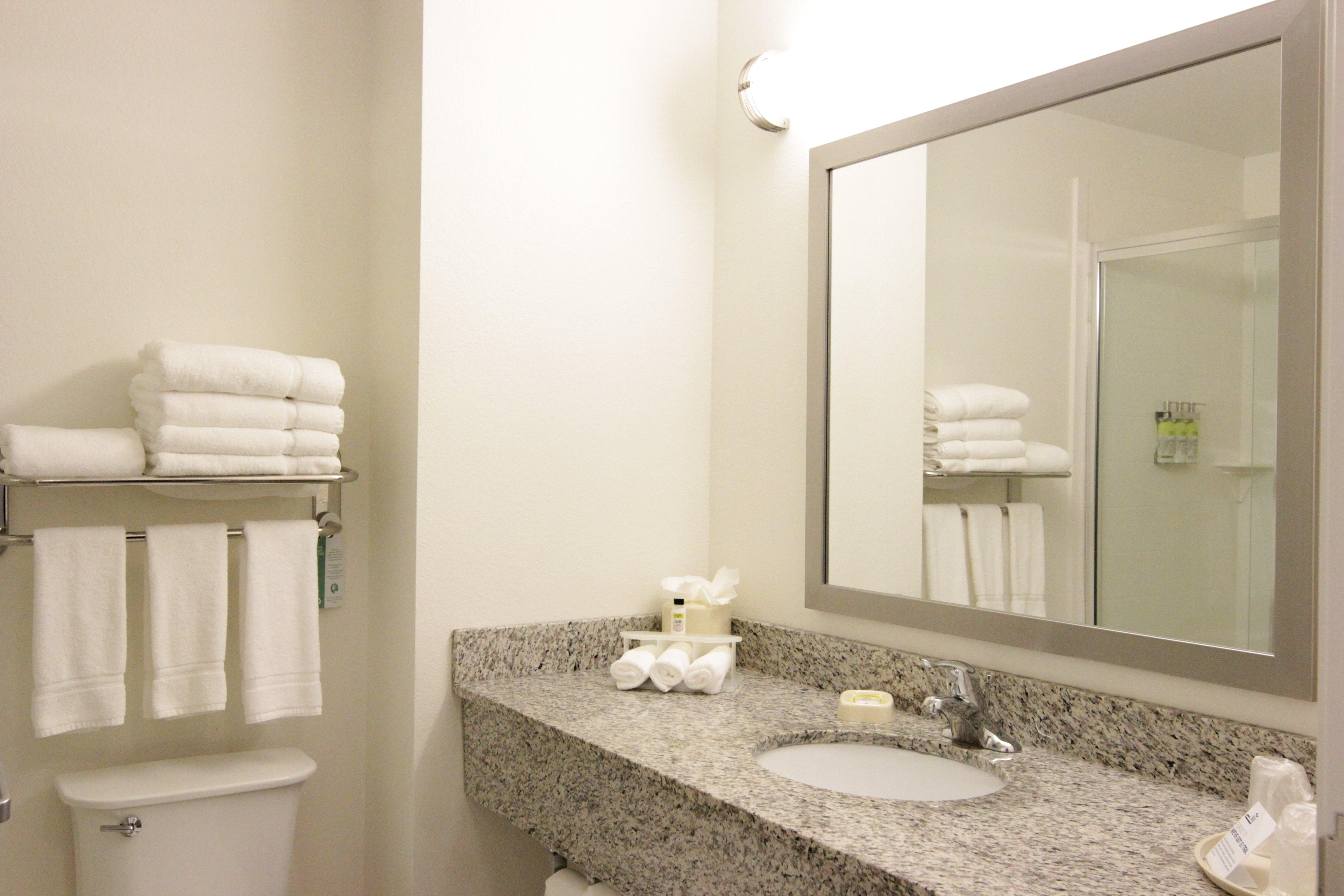Holiday Inn Express And Suites Montgomery By Ihg Экстерьер фото