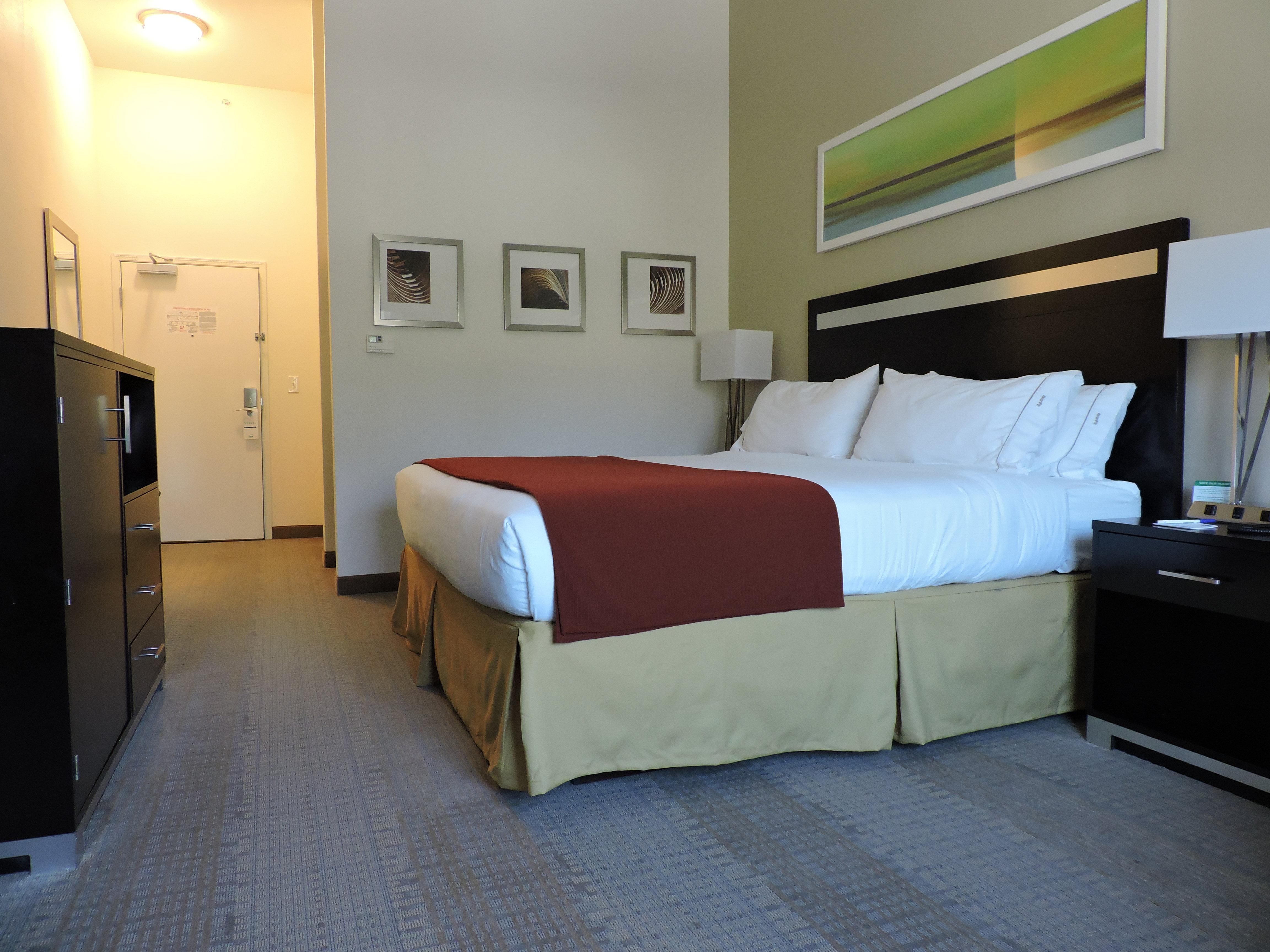 Holiday Inn Express And Suites Montgomery By Ihg Экстерьер фото